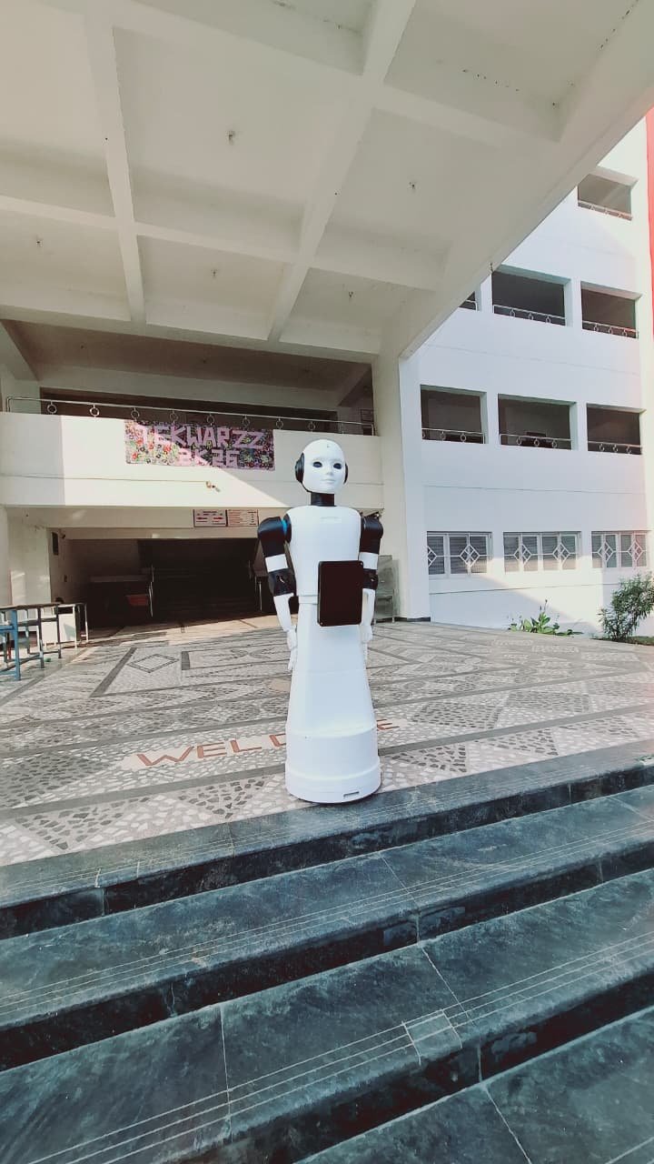 Humanoid With Display photo 2